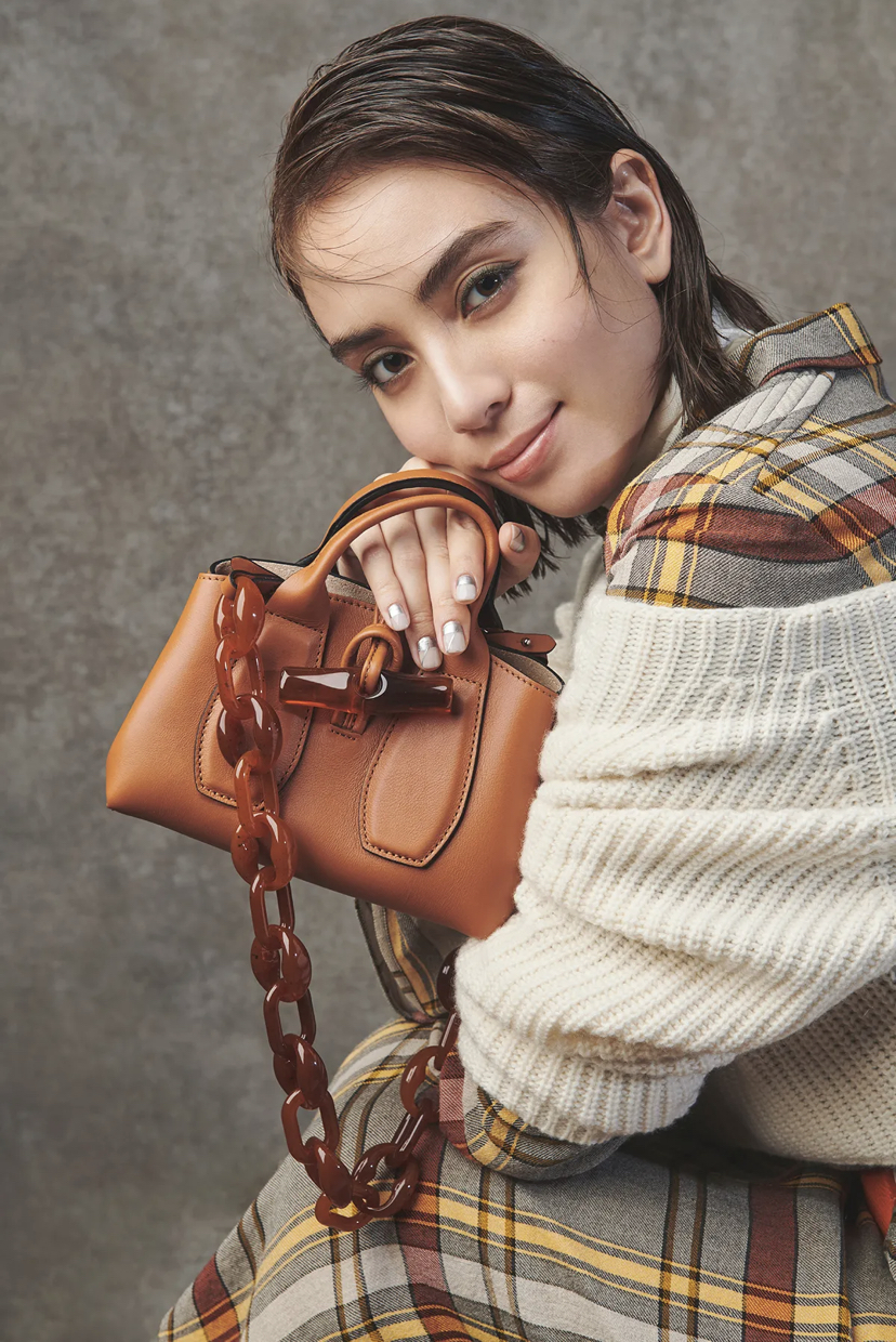 WWD “LONGCHAMP” Image